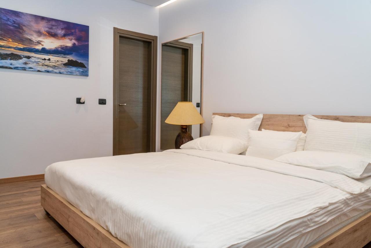 Limani Deluxe Apartment 3 Sarandë Exteriör bild